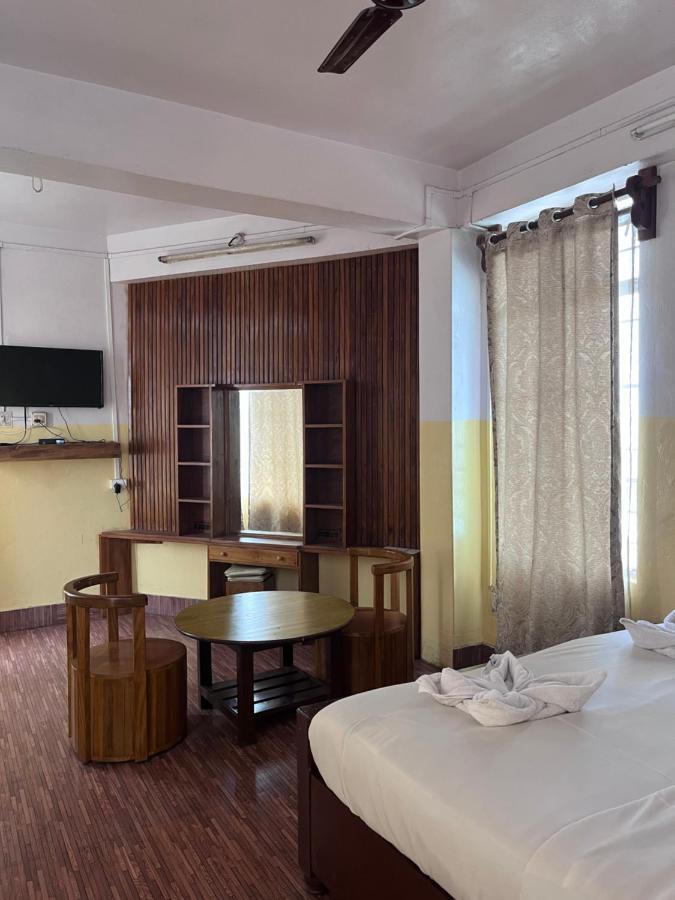 Jn Hotel Kohima Buitenkant foto