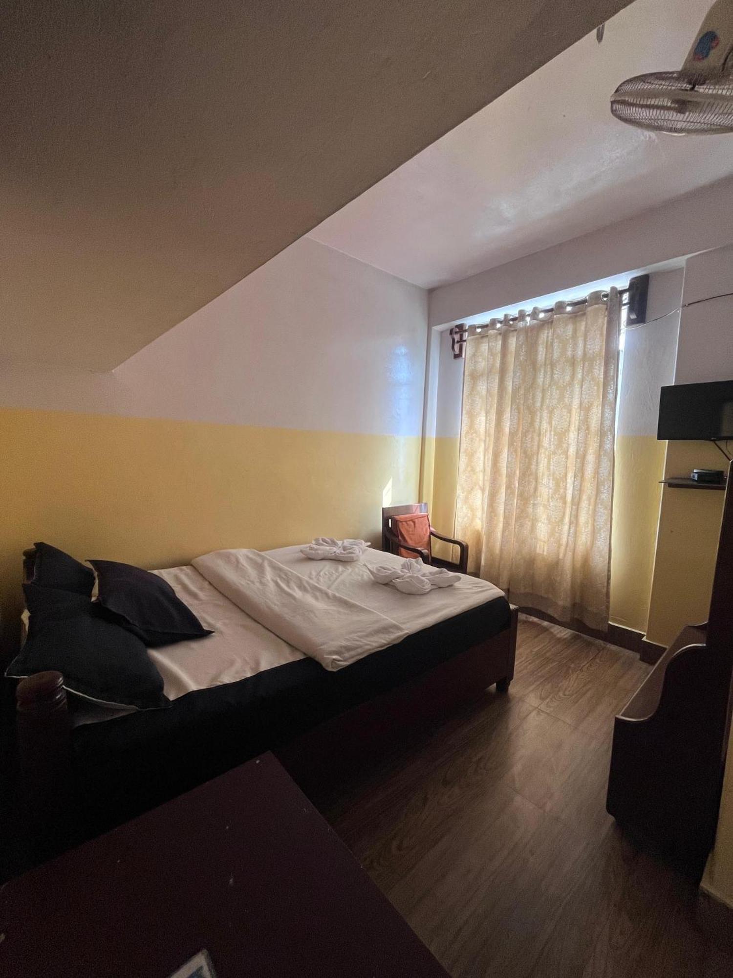 Jn Hotel Kohima Buitenkant foto